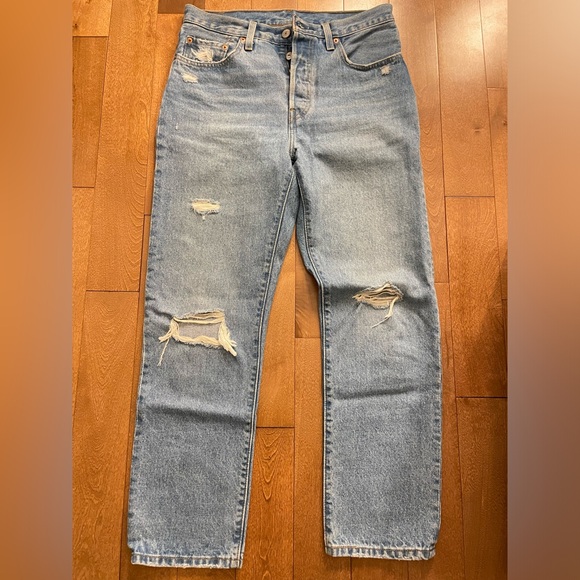 Straight leg Levi ripped Jeans - Picture 1 of 5